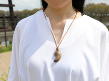 画像をギャラリービューアに読み込む, 古代勾玉ネックレス <神奈備工房 - cannabi - >