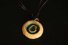 画像をギャラリービューアに読み込む, ネックレス「ナウル島」（オーシャンブルー）<神奈備工房 - cannabi - >
