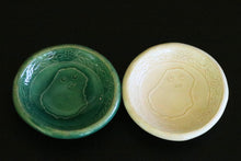 画像をギャラリービューアに読み込む, 小皿「ナウルくん」（緑色）<神奈備工房 - cannabi - >
